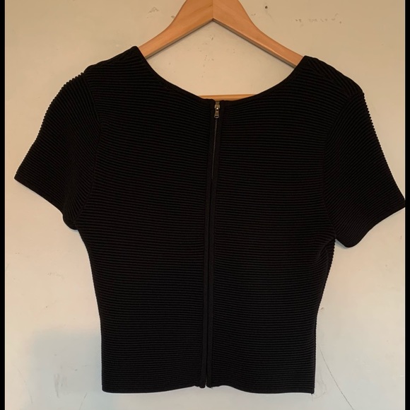 Sachin & Babi Noir 'Kyo' Ribbed Crop Top - Picture 4 of 8